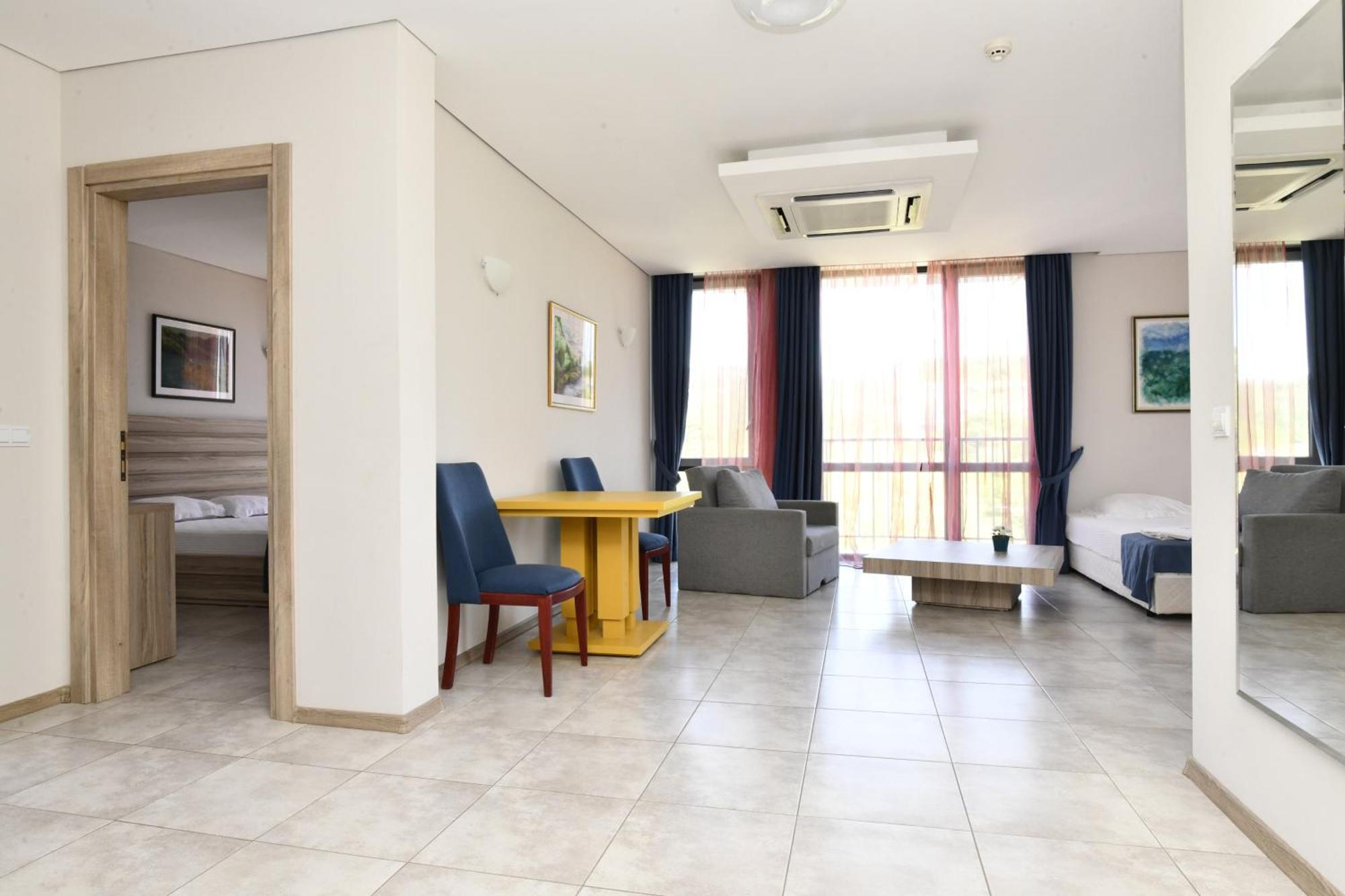 Hotel Complex Perpera Stambolovo Esterno foto